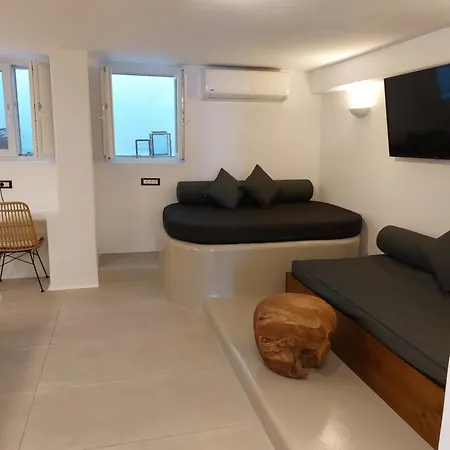 Ryous Mykonos Hotel *